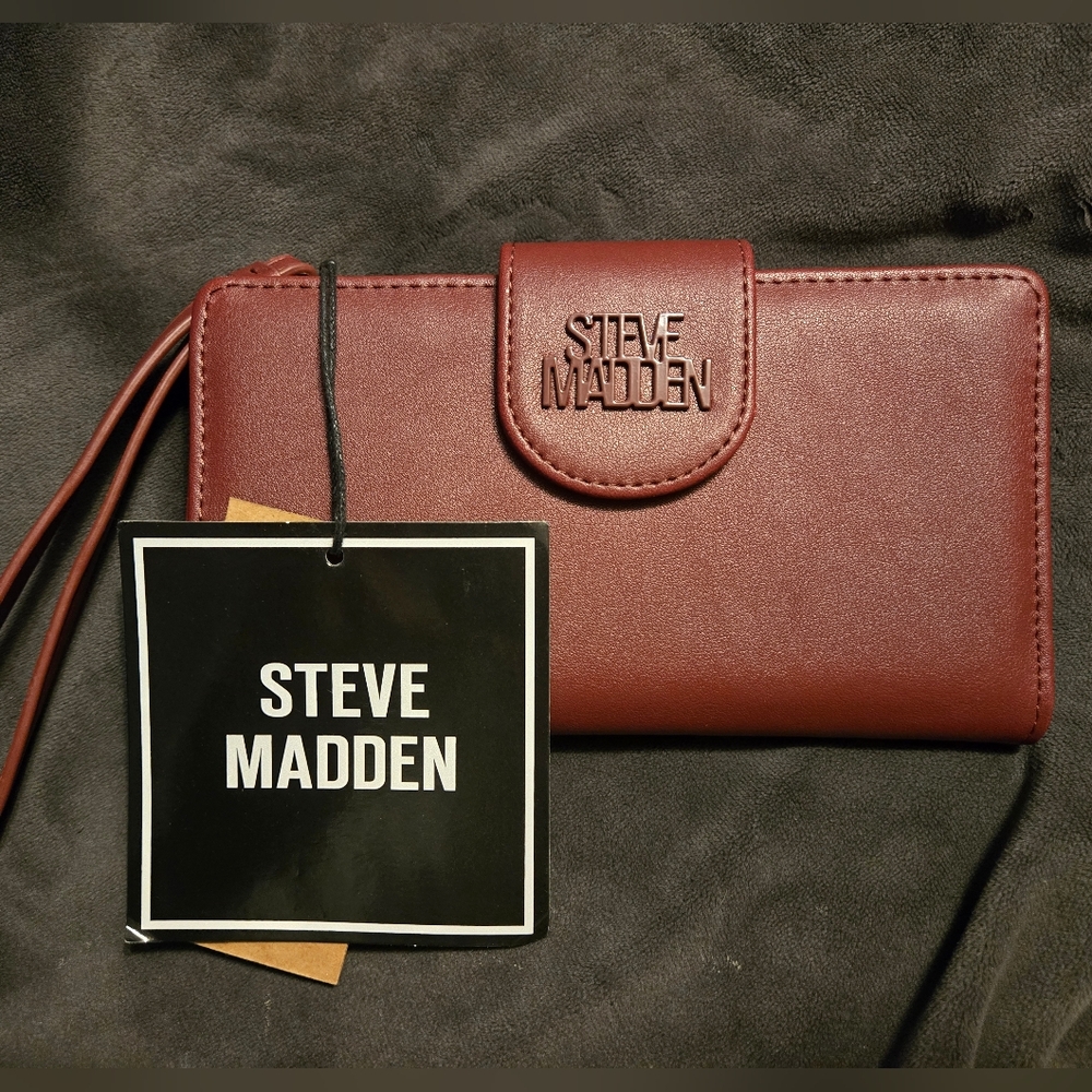 Steve Madden Wristlet Wallet